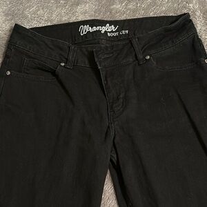 Wrangler Women's Essential Mid-Rise Bootcut Black Jeans size 11/12 x 34